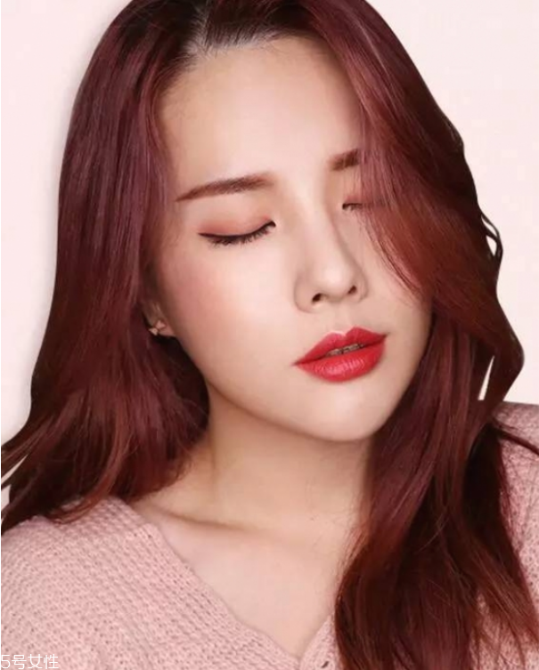 韓國清純妝容的畫法 清純妝容教程 韓國清純妝容的畫法 清純妝容教程