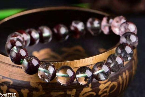 紅幽靈水晶招財嗎 有一定作用 紅幽靈水晶招財嗎 有一定作用