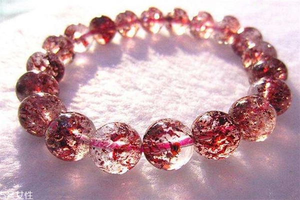 草莓晶的功效與作用 美好感情的表達(dá) 草莓晶的功效與作用 美好感情的表達(dá)