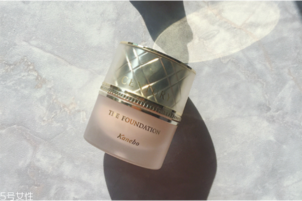 養(yǎng)膚的粉底液推薦 從平價(jià)到貴婦的底妝 養(yǎng)膚的粉底液推薦 從平價(jià)到貴婦的底妝