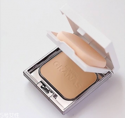 適合秋冬用的粉底液有哪些 秋冬粉底液推薦 適合秋冬用的粉底液有哪些 秋冬粉底液推薦