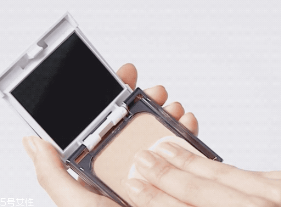 適合秋冬用的粉底液有哪些 秋冬粉底液推薦 適合秋冬用的粉底液有哪些 秋冬粉底液推薦