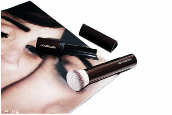 適合秋冬用的粉底液有哪些 秋冬粉底液推薦 適合秋冬用的粉底液有哪些 秋冬粉底液推薦