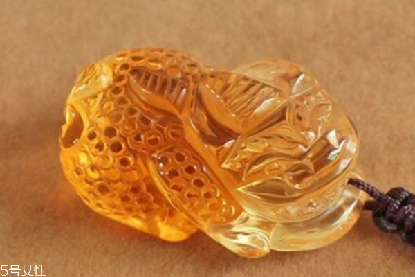 黃水晶貔貅真的招財(cái)嗎 傳說(shuō)是這樣 黃水晶貔貅真的招財(cái)嗎 傳說(shuō)是這樣