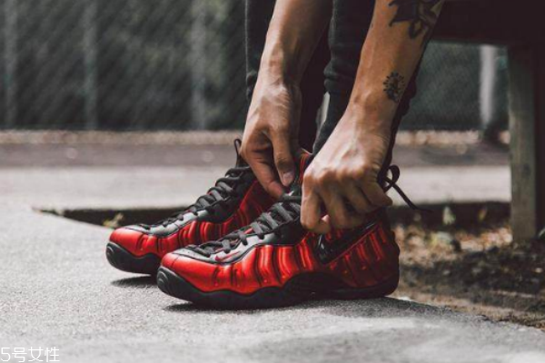耐克噴泡有氣墊嗎 最受歡迎的系列之一 耐克噴泡有氣墊嗎 最受歡迎的系列之一
