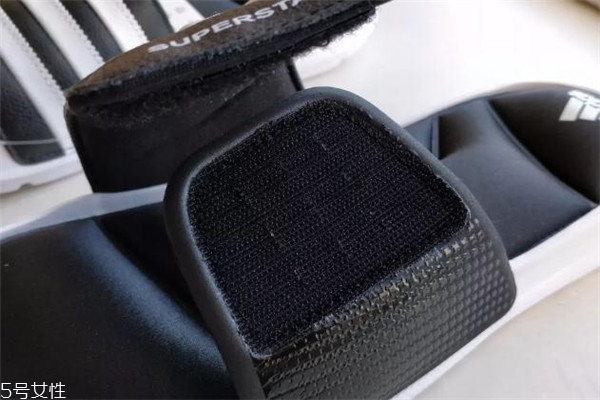 阿迪達(dá)斯5g拖鞋測評 今夏最火爆的運(yùn)動拖鞋 阿迪達(dá)斯5g拖鞋測評 今夏最火爆的運(yùn)動拖鞋