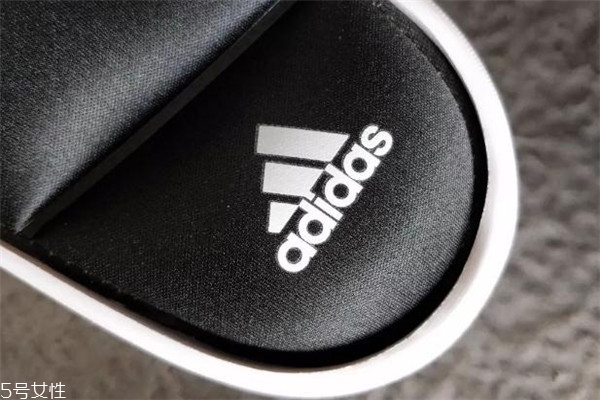 阿迪達(dá)斯5g拖鞋測評 今夏最火爆的運(yùn)動拖鞋 阿迪達(dá)斯5g拖鞋測評 今夏最火爆的運(yùn)動拖鞋