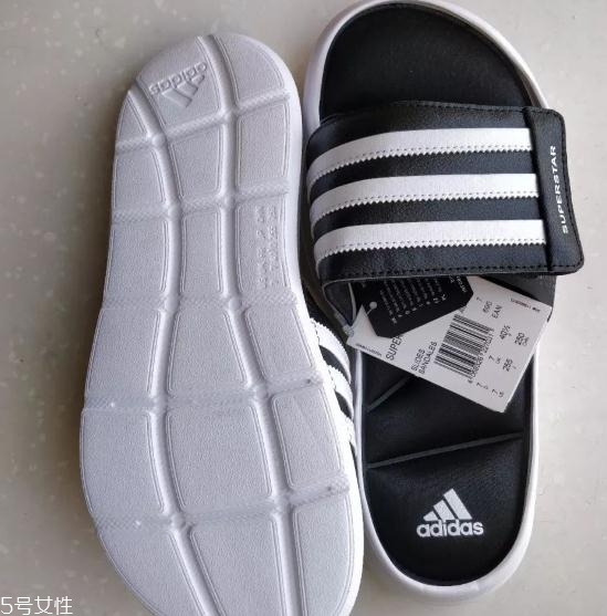 阿迪達(dá)斯5g拖鞋測評 今夏最火爆的運(yùn)動拖鞋 阿迪達(dá)斯5g拖鞋測評 今夏最火爆的運(yùn)動拖鞋