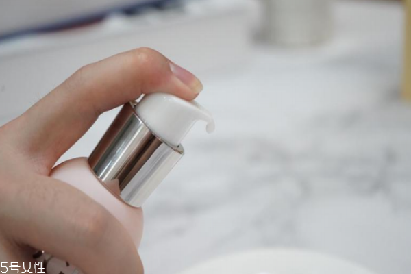 高姿勻凈萃白系列好嗎 用法順序和詳細評測 高姿勻凈萃白系列好嗎 用法順序和詳細評測