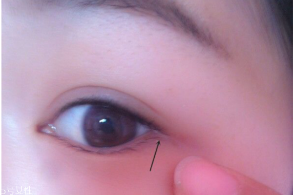 內(nèi)雙如何畫(huà)眼線圖解 內(nèi)雙如何畫(huà)好內(nèi)眼線 內(nèi)雙如何畫(huà)眼線圖解 內(nèi)雙如何畫(huà)好內(nèi)眼線