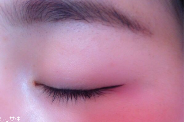 內(nèi)雙如何畫(huà)眼線圖解 內(nèi)雙如何畫(huà)好內(nèi)眼線 內(nèi)雙如何畫(huà)眼線圖解 內(nèi)雙如何畫(huà)好內(nèi)眼線