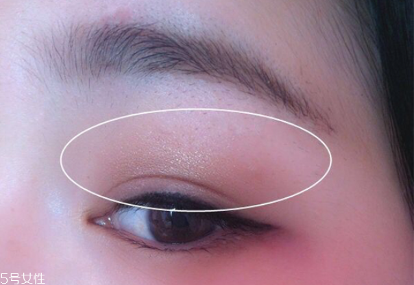 內(nèi)雙如何畫(huà)眼線圖解 內(nèi)雙如何畫(huà)好內(nèi)眼線 內(nèi)雙如何畫(huà)眼線圖解 內(nèi)雙如何畫(huà)好內(nèi)眼線