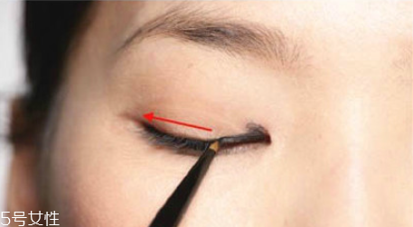 內(nèi)雙如何畫(huà)眼線圖解 內(nèi)雙如何畫(huà)好內(nèi)眼線 內(nèi)雙如何畫(huà)眼線圖解 內(nèi)雙如何畫(huà)好內(nèi)眼線