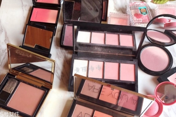 腮紅大集合 看了讓你不踩雷 腮紅大集合 看了讓你不踩雷