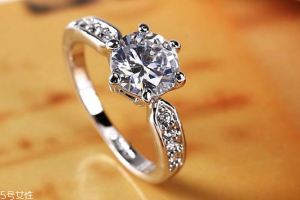 鉆石腰碼如何看到 原來在這個位置 鉆石腰碼如何看到 原來在這個位置