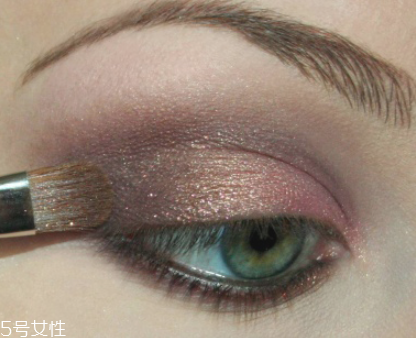 外雙眼皮怎么化妝好看 雙眼皮眼線畫法步驟 外雙眼皮怎么化妝好看 雙眼皮眼線畫法步驟