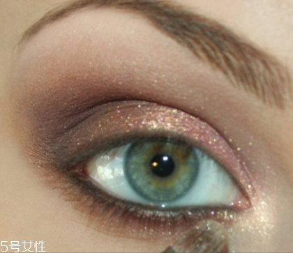 外雙眼皮怎么化妝好看 雙眼皮眼線畫法步驟 外雙眼皮怎么化妝好看 雙眼皮眼線畫法步驟