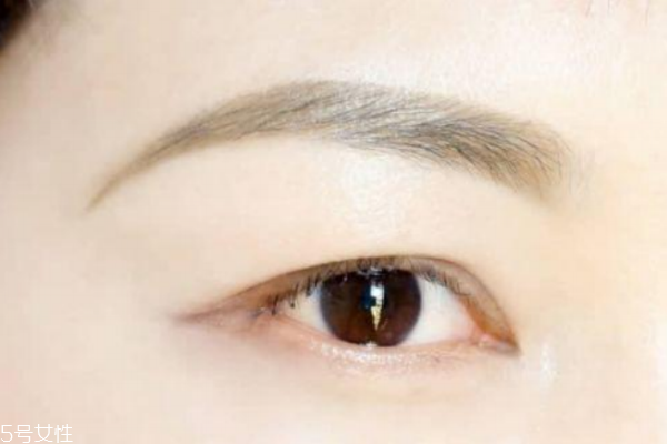 圓臉應(yīng)該怎么化妝 這樣化臉會(huì)小上一圈嗷 圓臉應(yīng)該怎么化妝 這樣化臉會(huì)小上一圈嗷