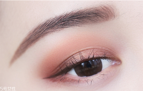 穿旗袍化什么妝 復古眼妝教程