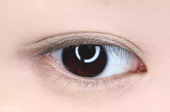 四色眼影盤怎么用 四色眼影畫法步驟 四色眼影盤怎么用 四色眼影畫法步驟