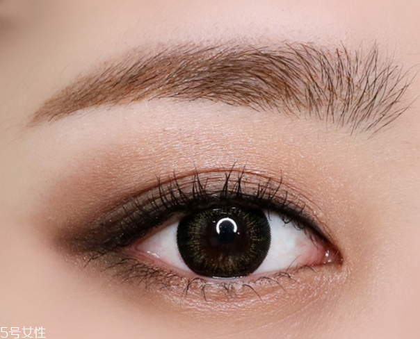 四色眼影盤怎么用 四色眼影畫法步驟 四色眼影盤怎么用 四色眼影畫法步驟