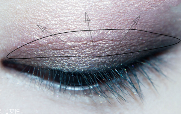 漸層眼影的畫(huà)法 漸層眼影畫(huà)法步驟圖