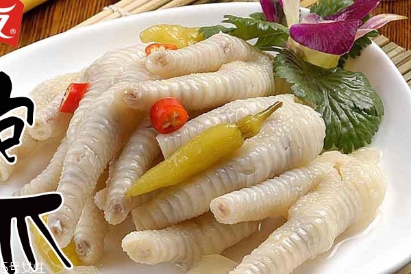 泡椒鳳爪健康嗎 有一定危害 泡椒鳳爪健康嗎 有一定危害