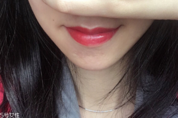 mac ladybug和迪奧999哪個好 mac ladybug試色 mac ladybug和迪奧999哪個好 mac ladybug試色