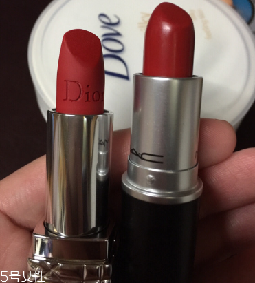 mac ladybug和迪奧999哪個好 mac ladybug試色 mac ladybug和迪奧999哪個好 mac ladybug試色