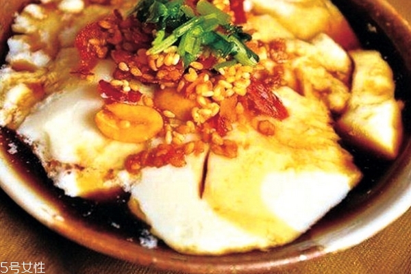 豆腐腦是咸的好還是甜的好 看個人喜好 豆腐腦是咸的好還是甜的好 看個人喜好