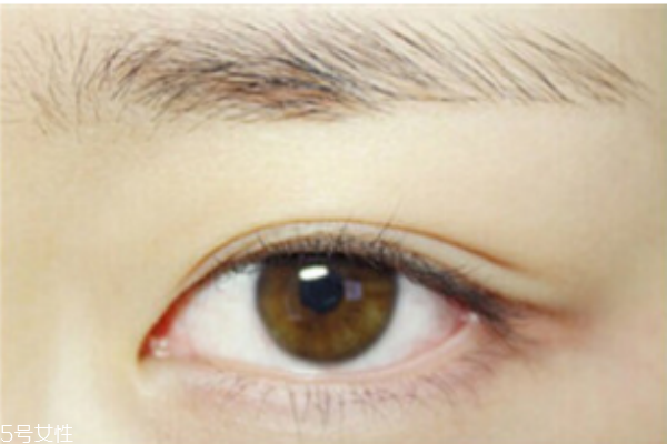韓式眼線的畫(huà)法步驟圖 韓式半包眼線畫(huà)法