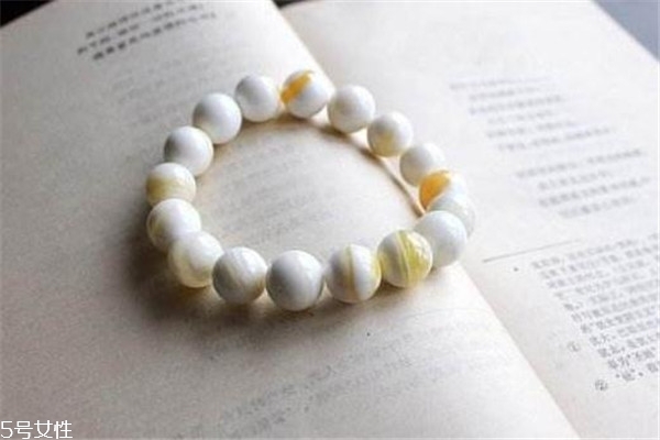 金絲硨磲的功效與作用 對身心皆有好處 金絲硨磲的功效與作用 對身心皆有好處