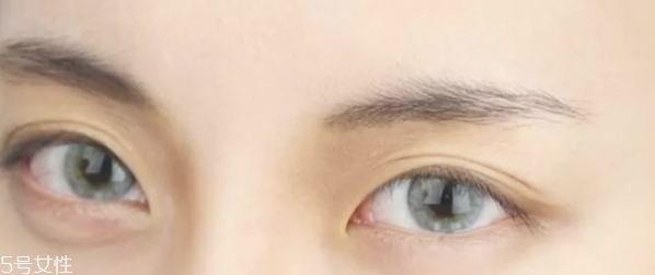 韓式眼線的畫(huà)法步驟圖 韓式半包眼線畫(huà)法