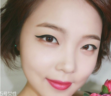 單眼皮內(nèi)雙怎么畫(huà)眼線 單眼皮內(nèi)雙女生眼妝畫(huà)法技巧