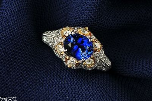 斯里蘭卡藍(lán)寶石多少錢一克拉 價(jià)值連城 斯里蘭卡藍(lán)寶石多少錢一克拉 價(jià)值連城