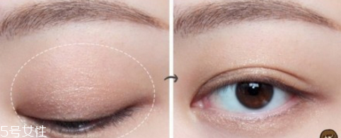 怎么快速學(xué)會(huì)化妝 最簡(jiǎn)單眼妝畫法教程 怎么快速學(xué)會(huì)化妝 最簡(jiǎn)單眼妝畫法教程