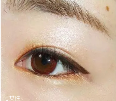 怎么快速學(xué)會(huì)化妝 最簡(jiǎn)單眼妝畫法教程 怎么快速學(xué)會(huì)化妝 最簡(jiǎn)單眼妝畫法教程