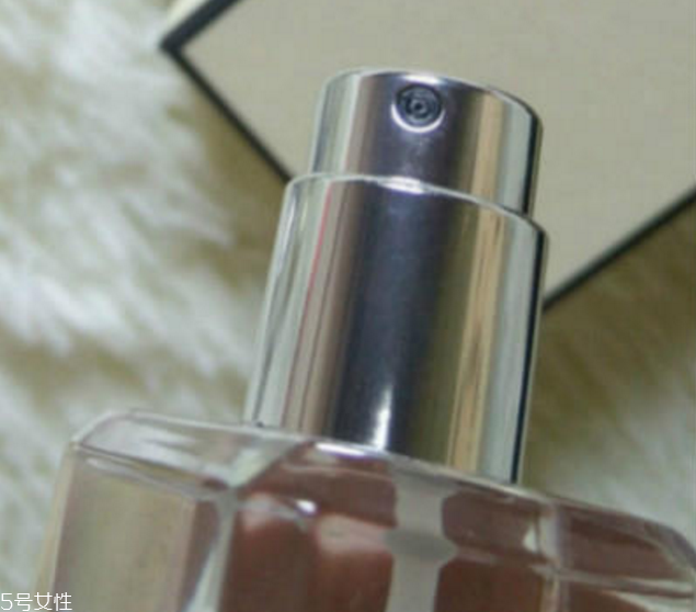 祖馬龍藍(lán)風(fēng)鈴適合男生嗎 祖馬龍藍(lán)風(fēng)鈴真假鑒別 祖馬龍藍(lán)風(fēng)鈴適合男生嗎 祖馬龍藍(lán)風(fēng)鈴真假鑒別