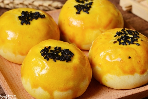 流心月餅價格 好吃不便宜 流心月餅價格 好吃不便宜