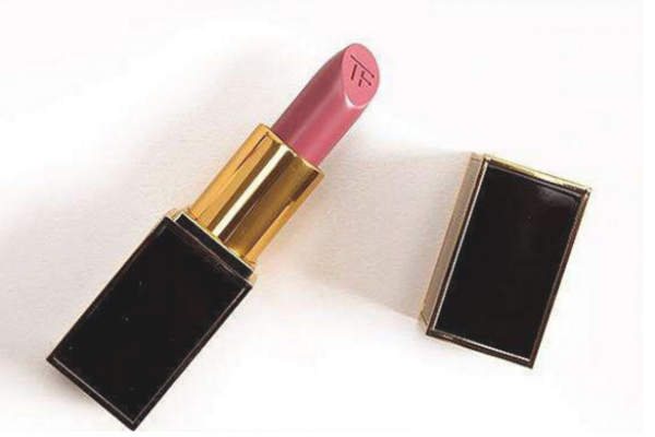 啞光口紅是不是很干 口紅啞光和滋潤的區(qū)別 啞光口紅是不是很干 口紅啞光和滋潤的區(qū)別