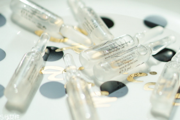 干性皮膚用什么安瓶 能瞬間喜提飽滿(mǎn)水潤(rùn)肌的