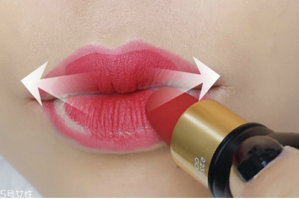 口紅霧面和鏡面的區(qū)別 口紅霧面與鏡面的適合人群 口紅霧面和鏡面的區(qū)別 口紅霧面與鏡面的適合人群
