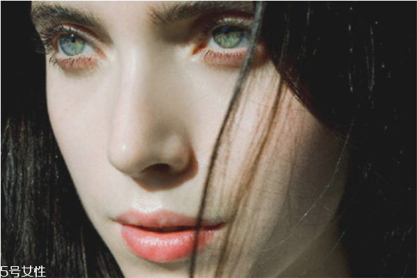 卸妝乳后還用洗面奶嗎 卸妝乳用過后洗面奶 卸妝乳后還用洗面奶嗎 卸妝乳用過后洗面奶