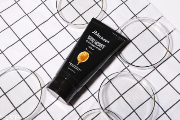 jm蜂膠洗面奶好用嗎 干皮福音專業(yè)測評 jm蜂膠洗面奶好用嗎 干皮福音專業(yè)測評