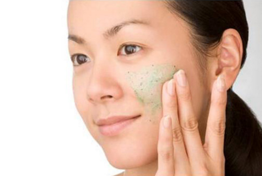 卸妝油能去黑頭嗎 卸妝油的作用 卸妝油能去黑頭嗎 卸妝油的作用