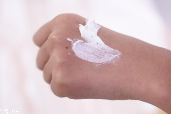 多芬磨砂膏怎么樣 從此不做糙漢子 多芬磨砂膏怎么樣 從此不做糙漢子