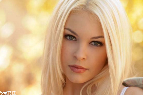 卸妝乳適合油性皮膚嗎 誰說油皮只能用卸妝水 卸妝乳適合油性皮膚嗎 誰說油皮只能用卸妝水