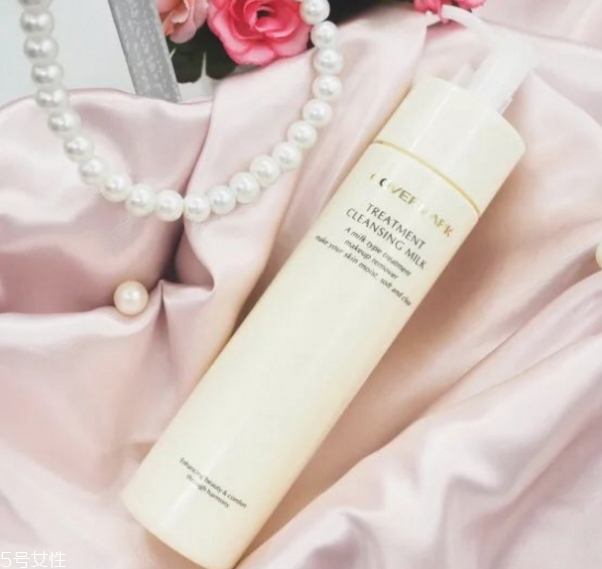 痘痘肌用什么卸妝產(chǎn)品 適合痘痘肌的卸妝產(chǎn)品 痘痘肌用什么卸妝產(chǎn)品 適合痘痘肌的卸妝產(chǎn)品