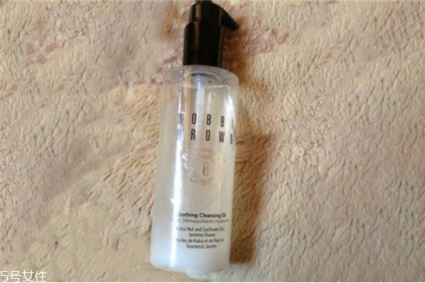卸妝油乳化還能用嗎 卸妝油乳化多久 卸妝油乳化還能用嗎 卸妝油乳化多久