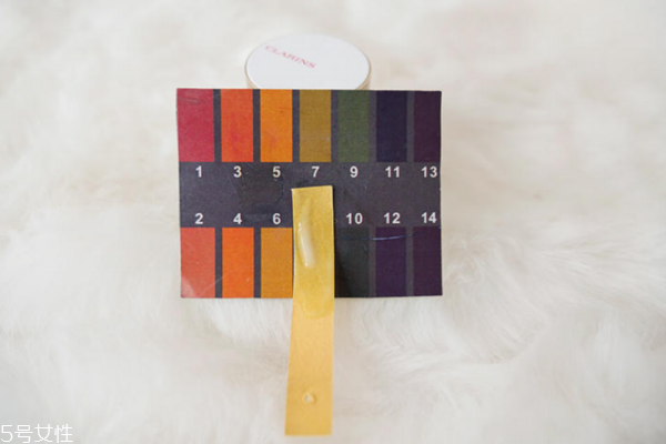 嬌韻詩v臉精華有酒精嗎 排在成分表第二位 嬌韻詩v臉精華有酒精嗎 排在成分表第二位